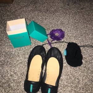 BRAND NEW Matte Black Tieks Size 7